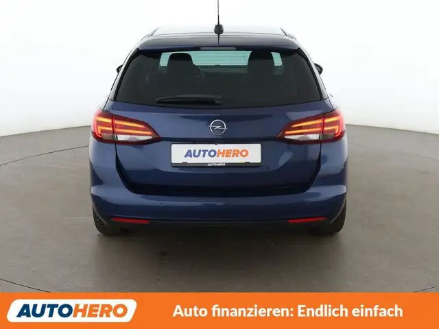 Opel Astra view 5