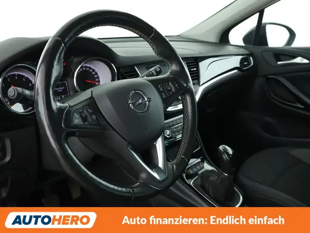 Opel Astra view 11