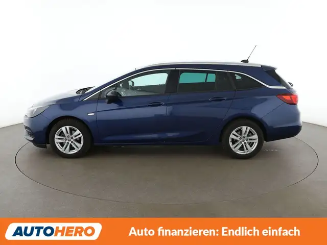 Opel Astra view 3