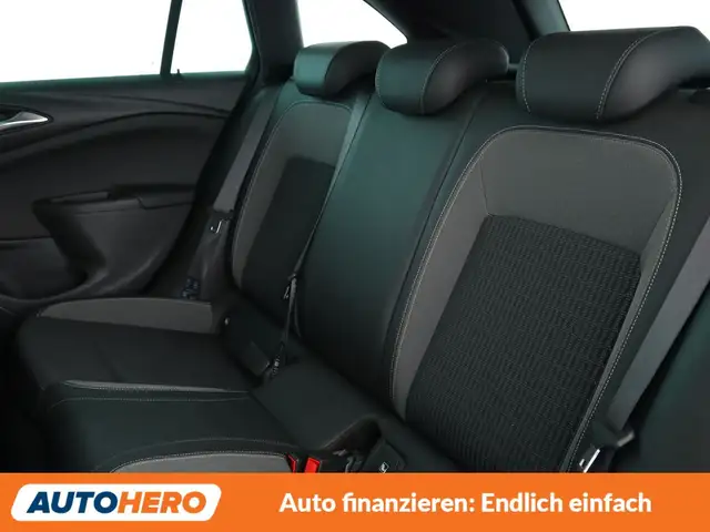 Opel Astra view 14