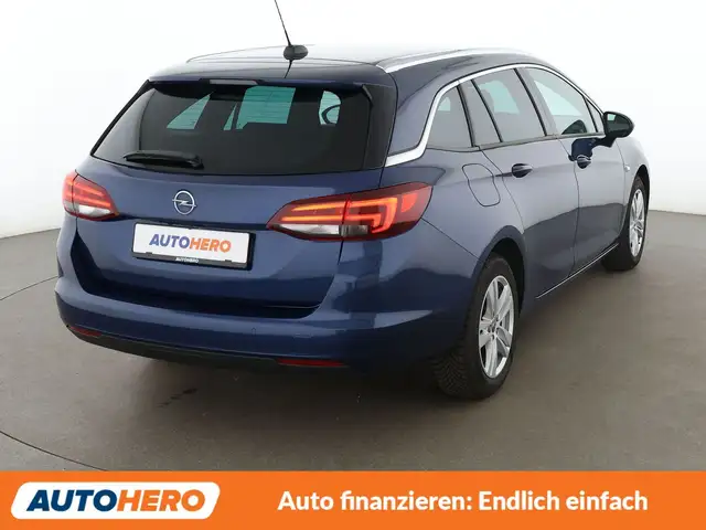 Opel Astra view 6
