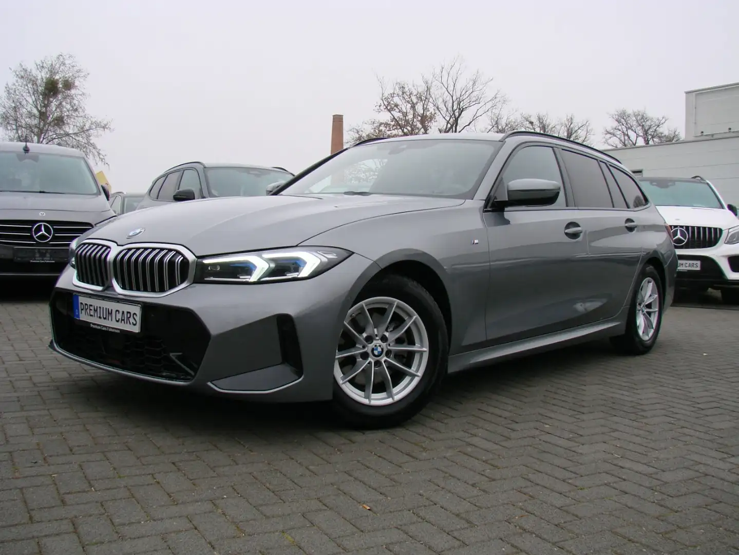 BMW 320 Touring M Sport ACC HeadUp LED Kamera Grau - 2