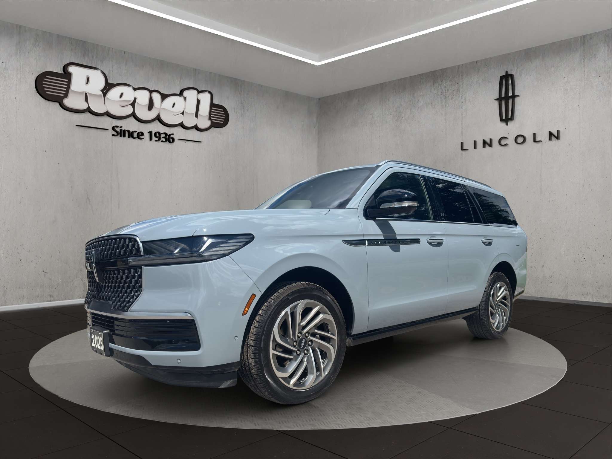 2025 Lincoln Navigator RESERVE 4X4 EXEC DEMO