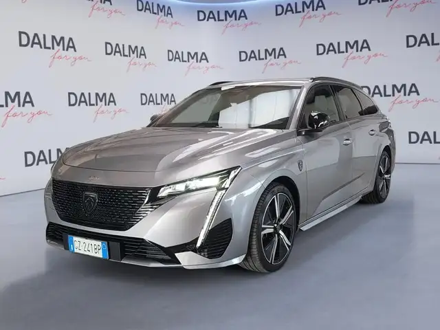 Peugeot 308 SW 1.2 hybrid GT 136cv e-dcs 6