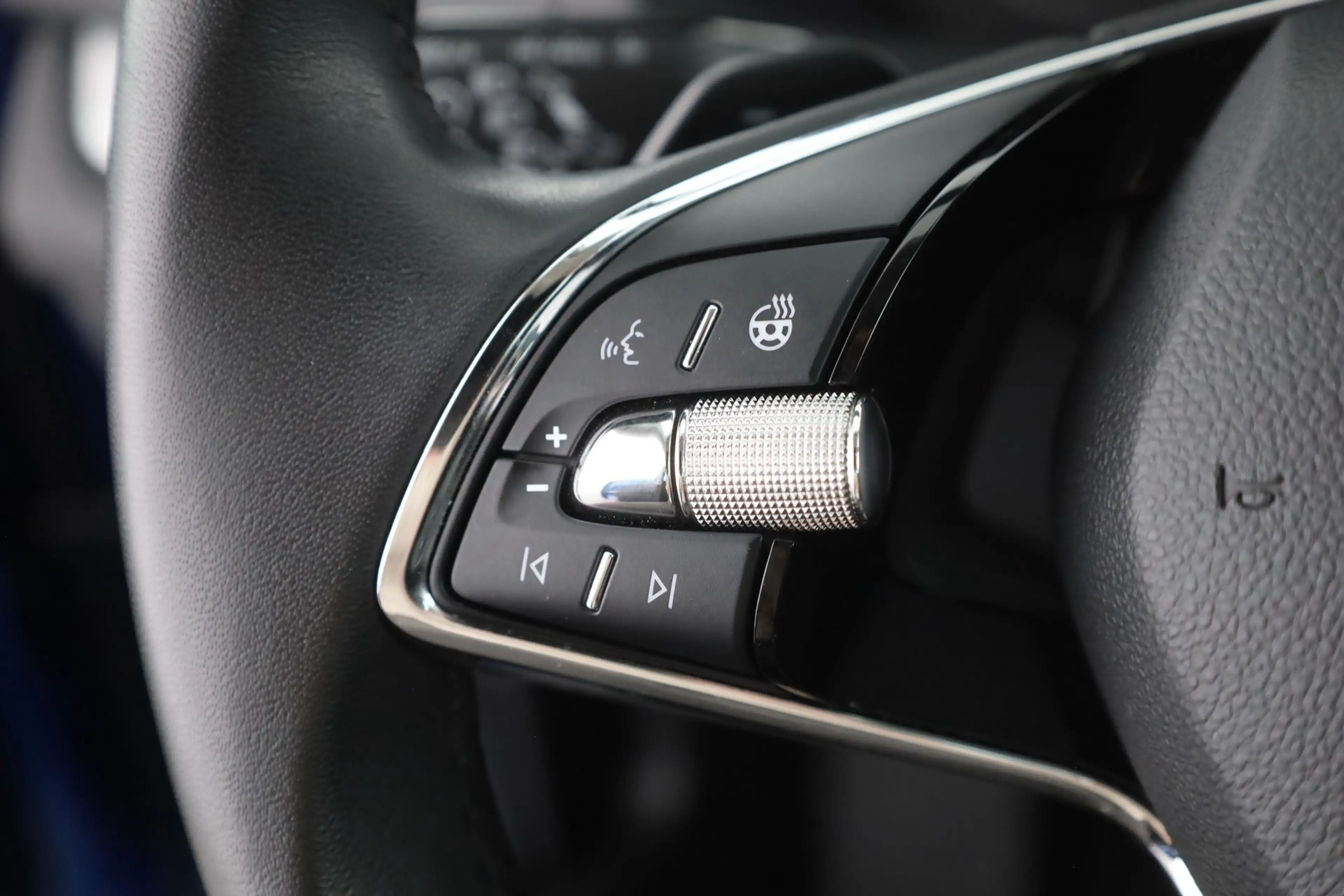 Skoda Octavia Combi 2.0 TDI DSG LED SmartLink AHK DAB — photo 15