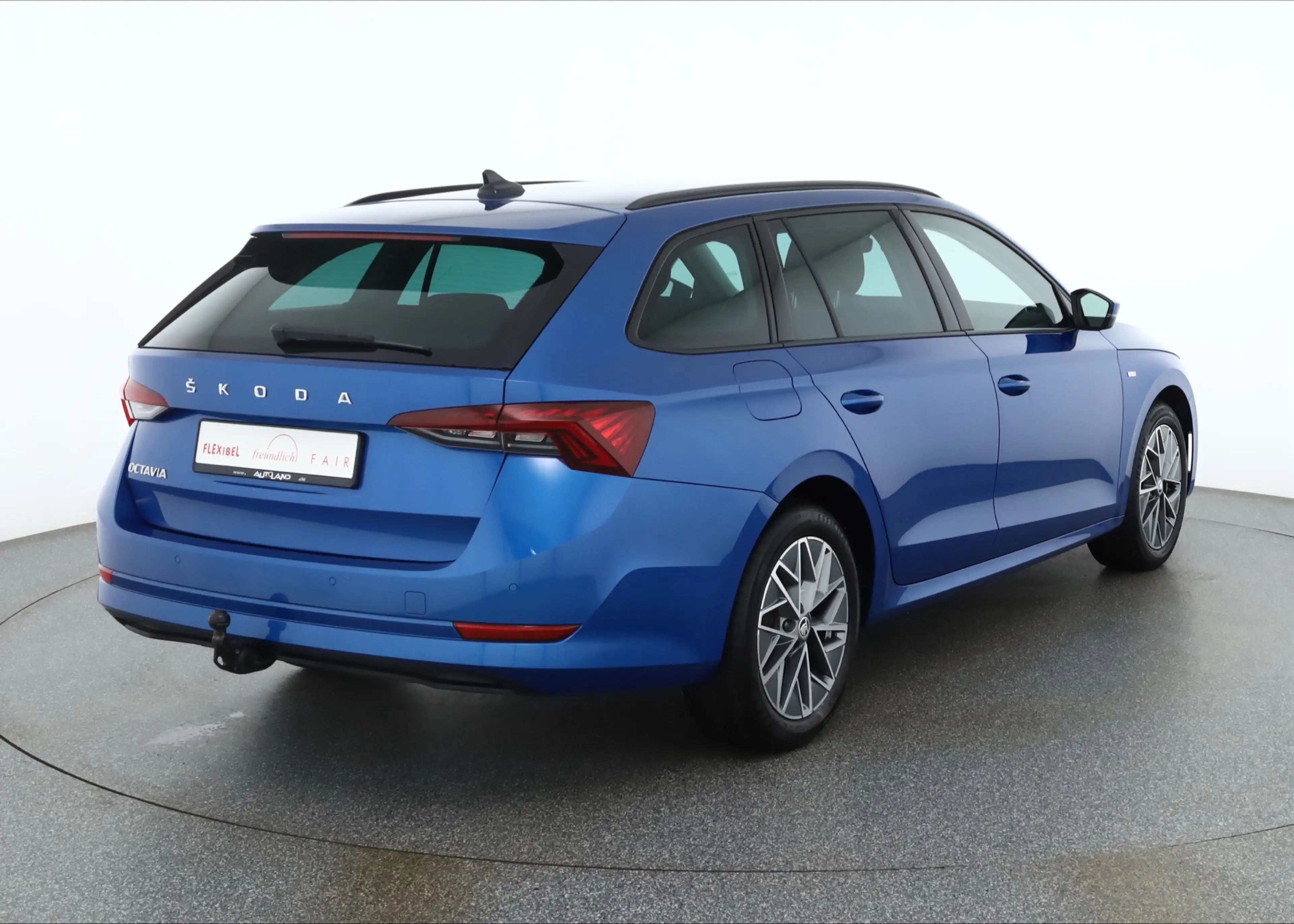 Skoda Octavia Combi 2.0 TDI DSG LED SmartLink AHK DAB — photo 5