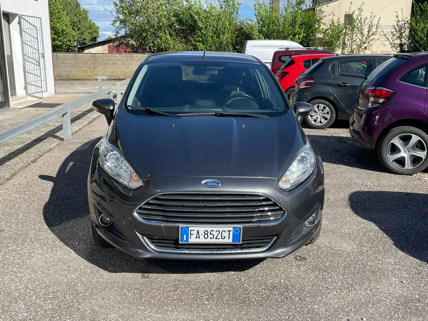 Ford Fiesta 5p 1.5 tdci Titanium 75cv E6 X NEOPATENTATI Grigio - 2