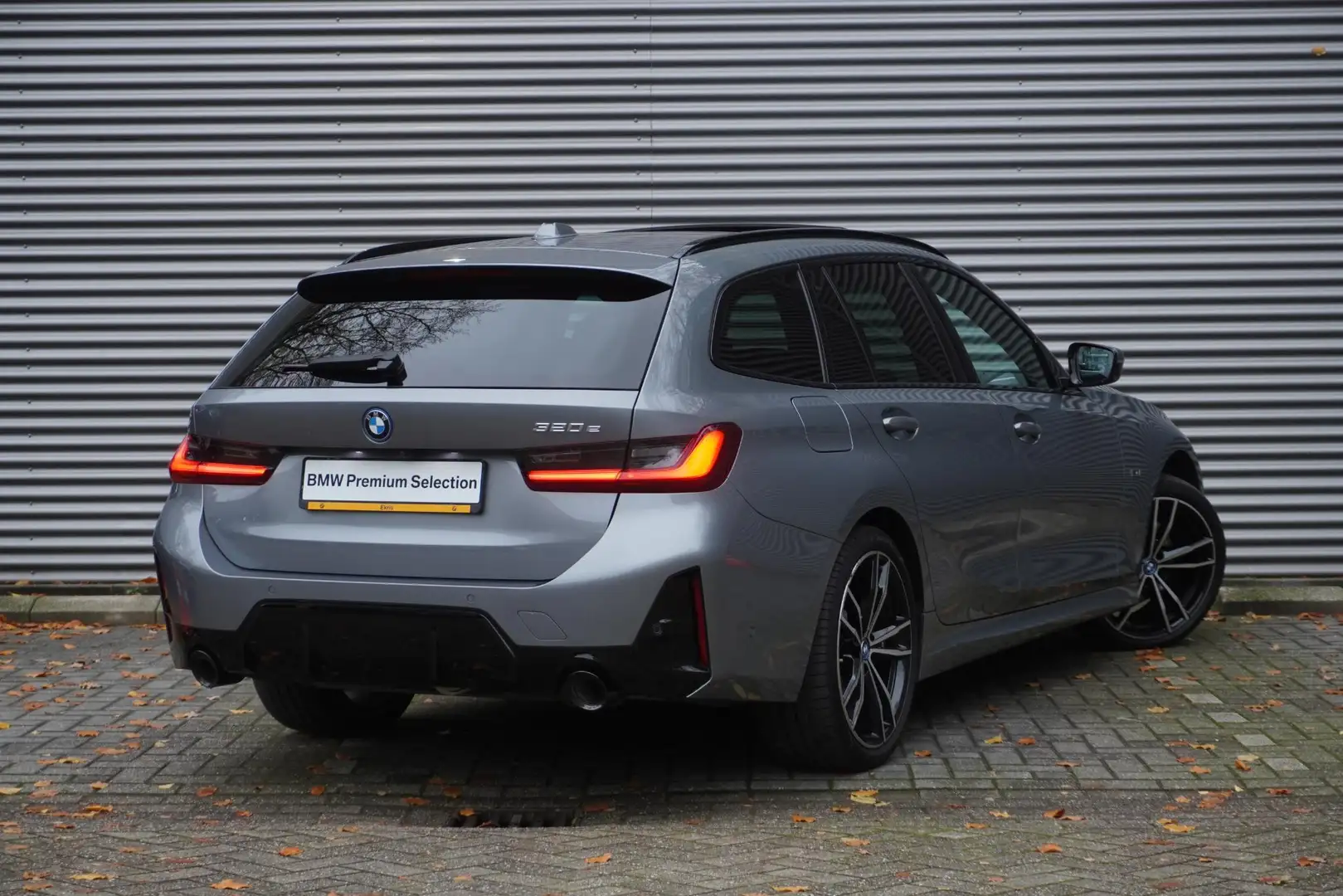 BMW 320 3 Serie Touring 320e M Sportpakket | Alarmsysteem Grigio - 2