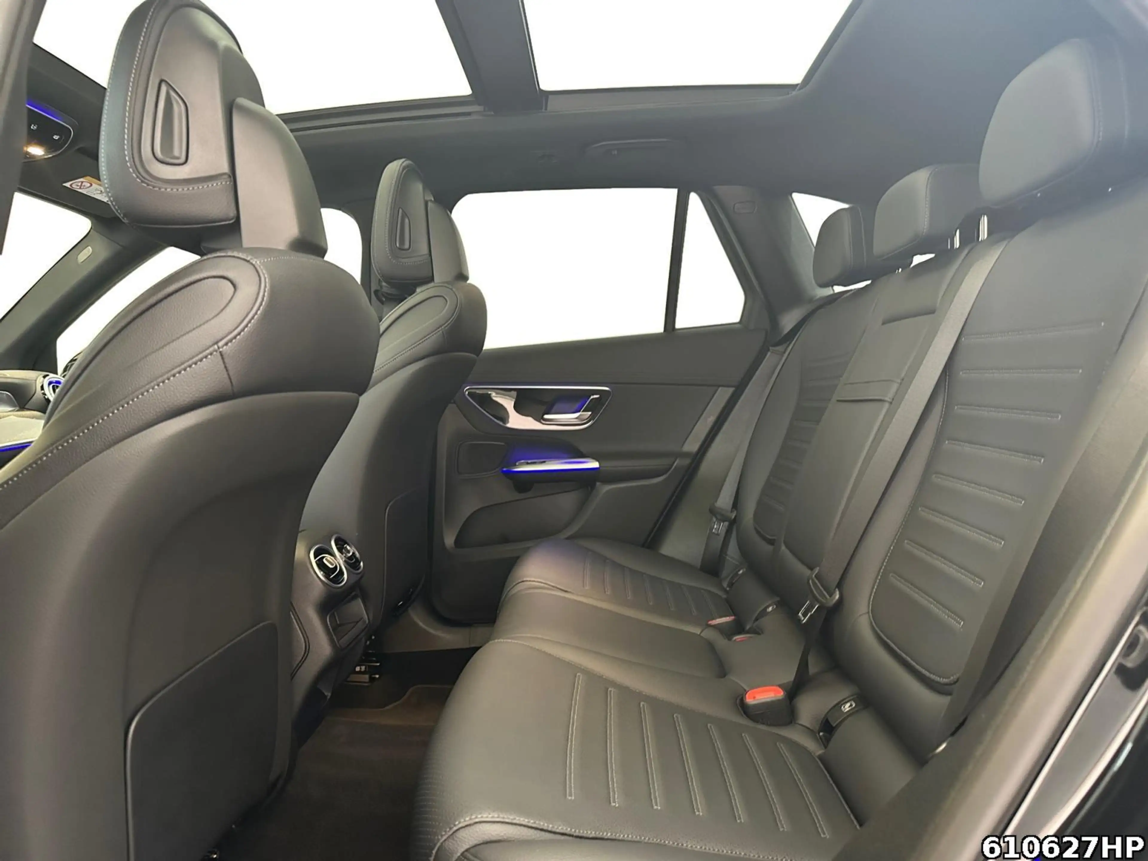 Mercedes-Benz GLC 450 d 4M AMG  Pano AHK Night Memory LED Totw — photo 11