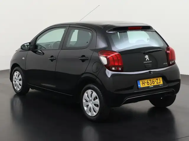 Peugeot 108 view 6