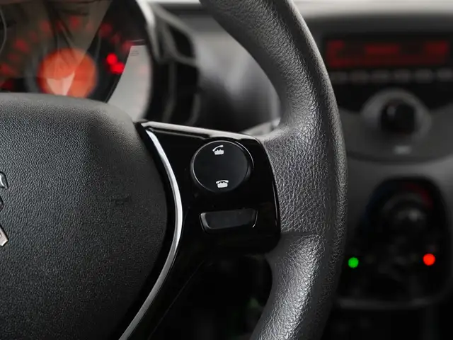 Peugeot 108 view 9