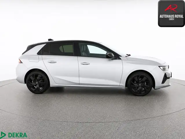 Opel Astra view 6