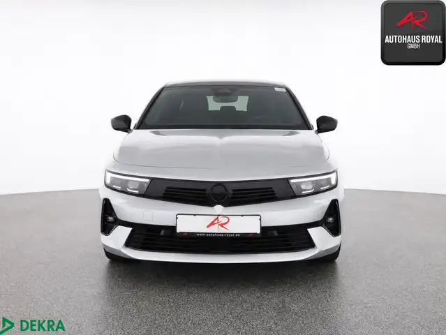Opel Astra view 8