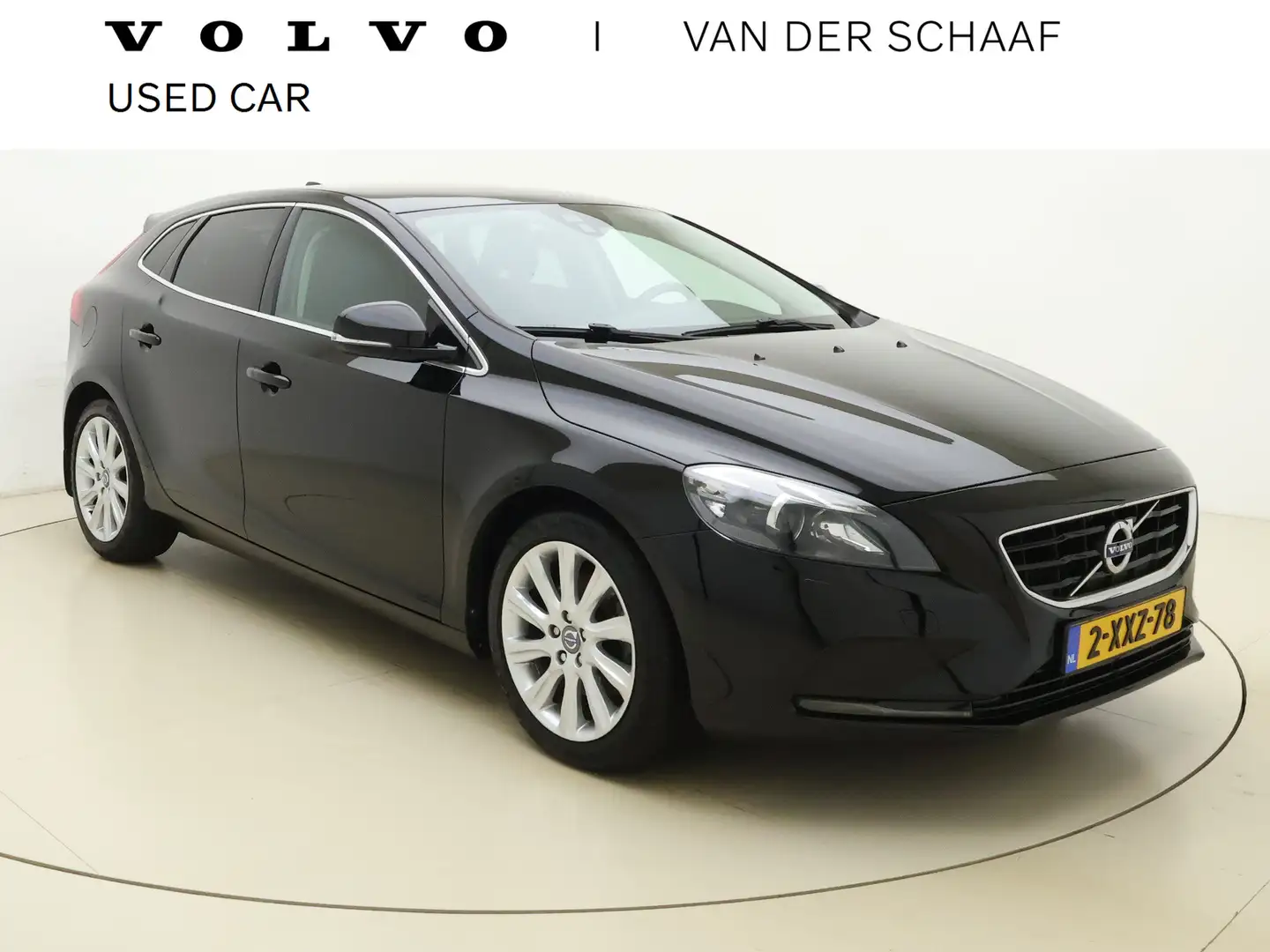 Volvo V40 T3 153pk Momentum / Keyless / PDC + Camera / Premi Negru - 1