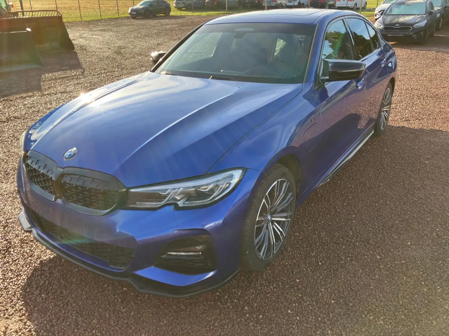 BMW 330 3 Limousine 330 e M Sport Laser|HuD|360°|19Z Blau - 2