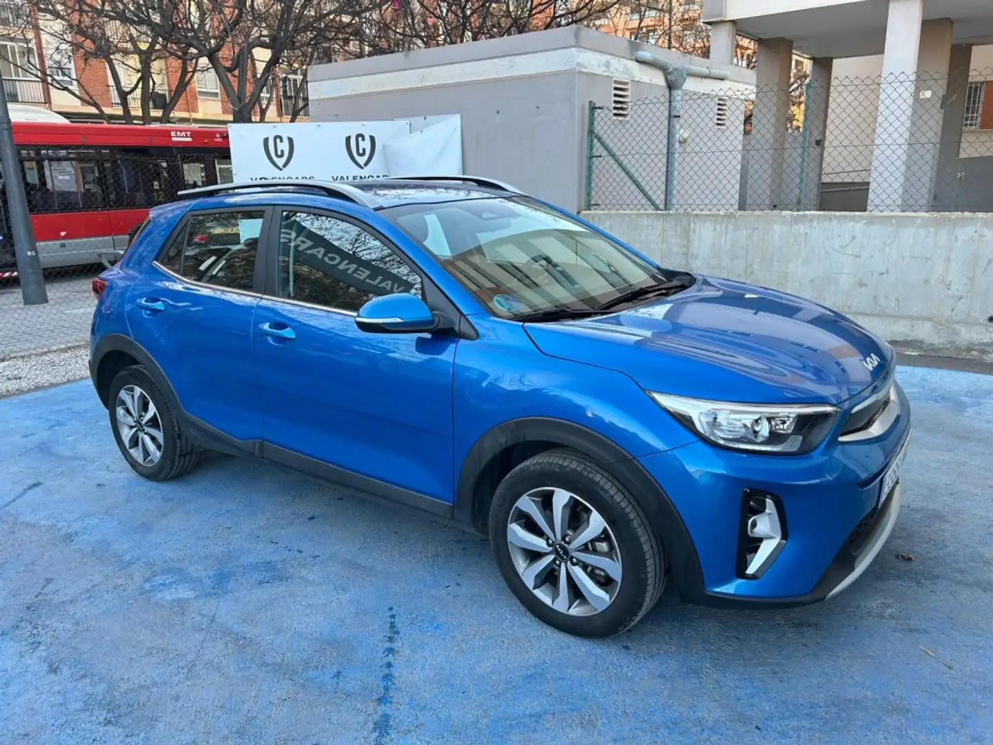 Kia Stonic 1.0 T-GDi MHEV Drive 100 Blauw - 1