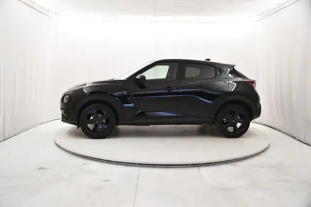 Nissan Juke view 2