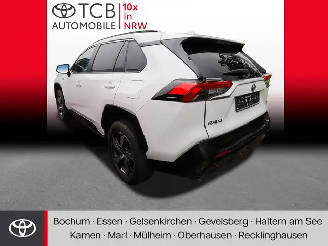 Toyota Rav4 view 2