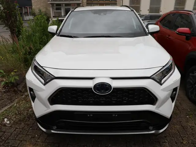 Toyota Rav4 view 3