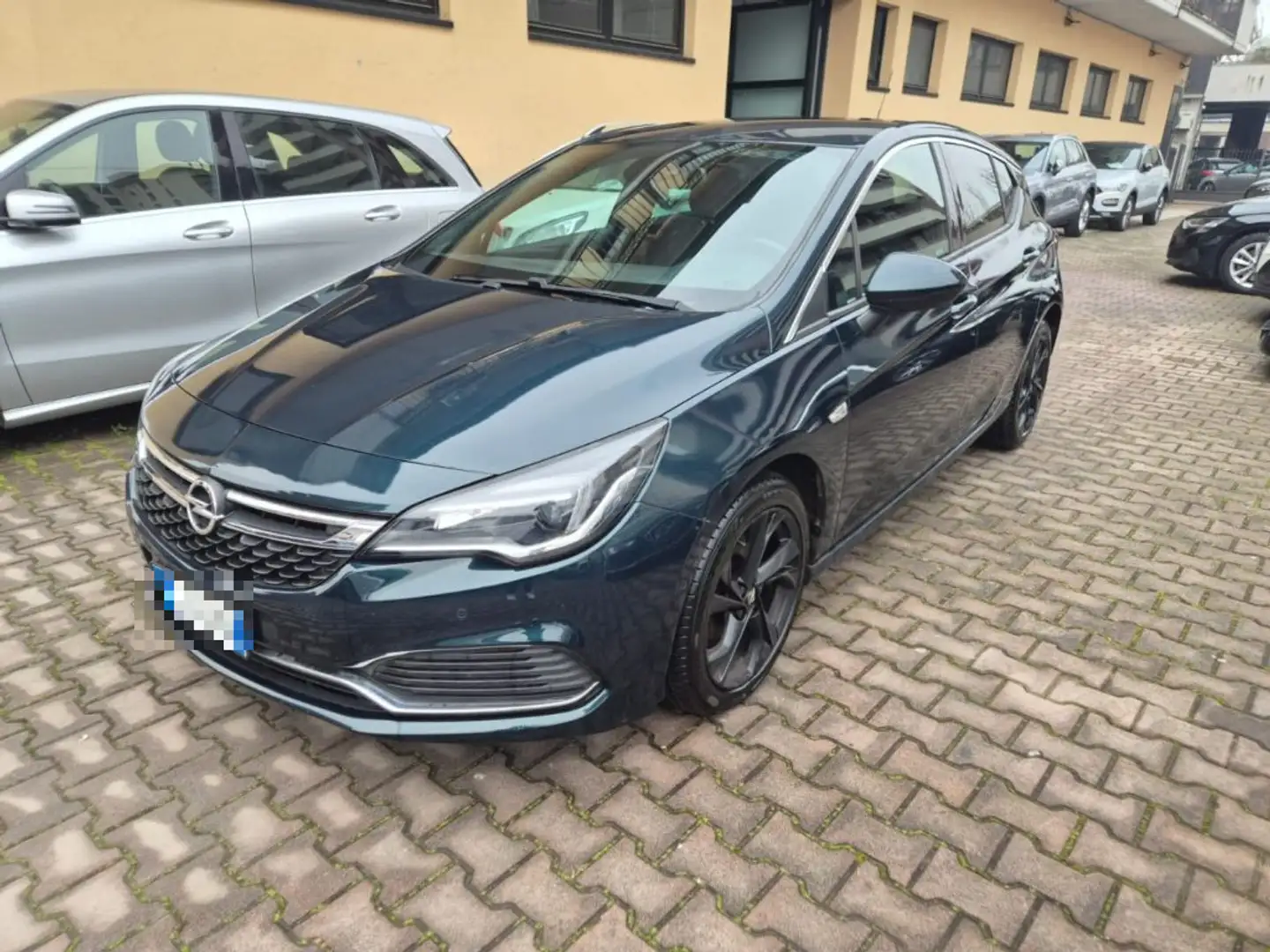 Opel Astra 1.6 BiTurbo CDTi Start&Stop 5 porte OPC Line Grün - 1