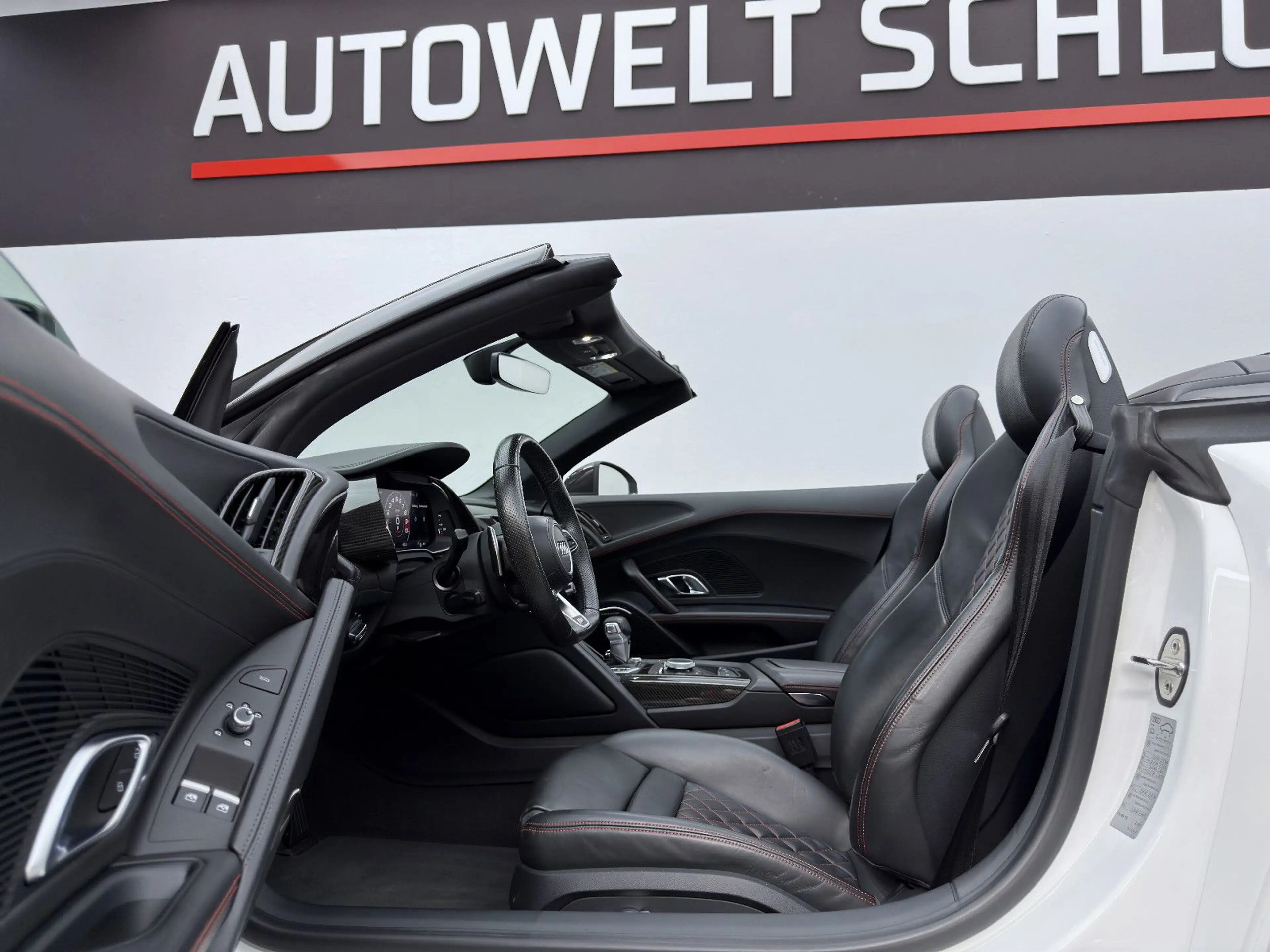 Audi R8 Spyder 5.2 FSI quattro*KW*20 Zoll BBS Forget — photo 12