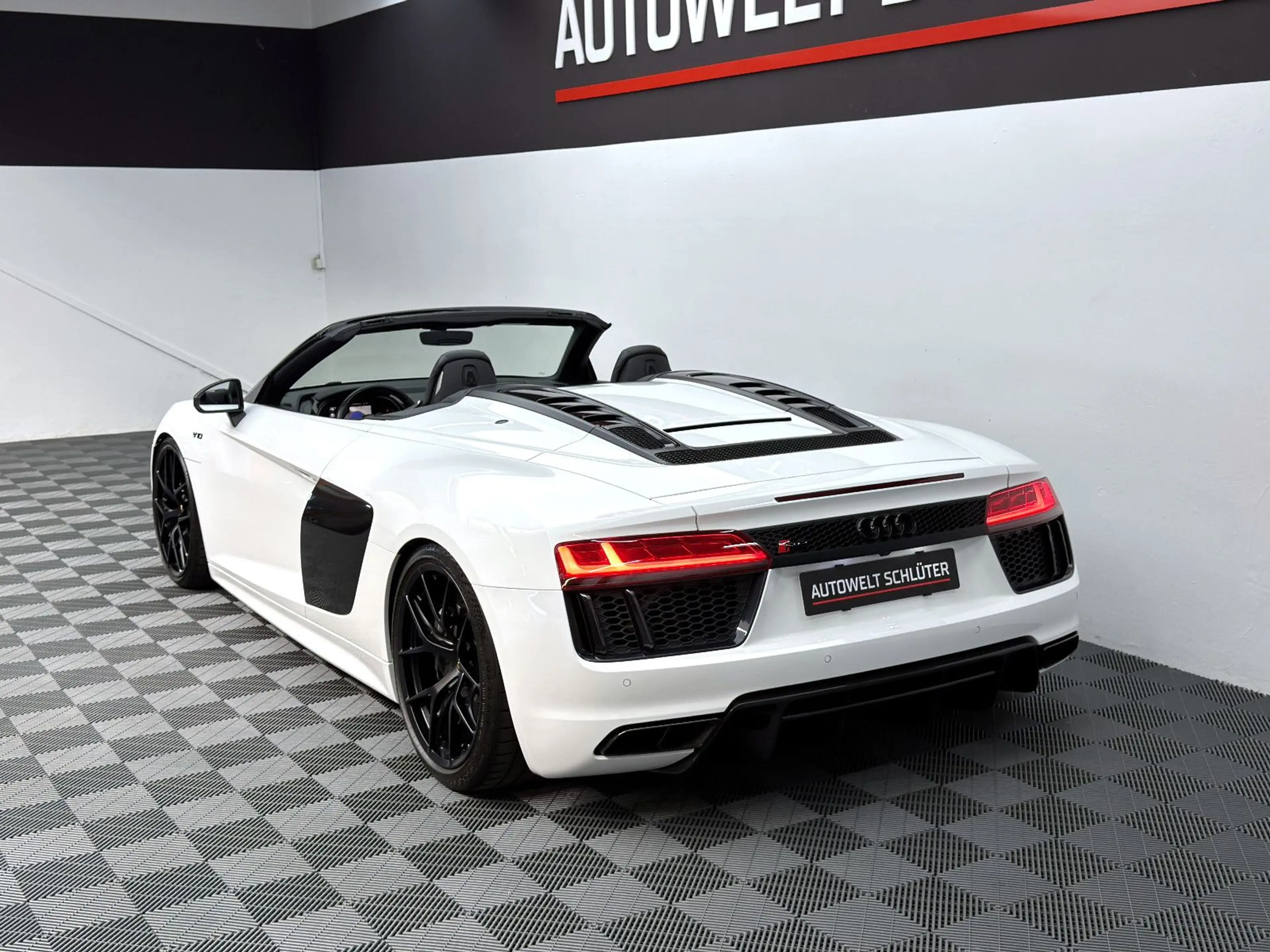 Audi R8 Spyder 5.2 FSI quattro*KW*20 Zoll BBS Forget — photo 6