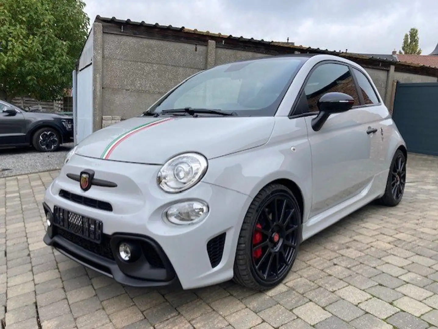 Abarth 500C Esseesse 1.4 T-jet 180pk limited 70 years edition Grijs - 1