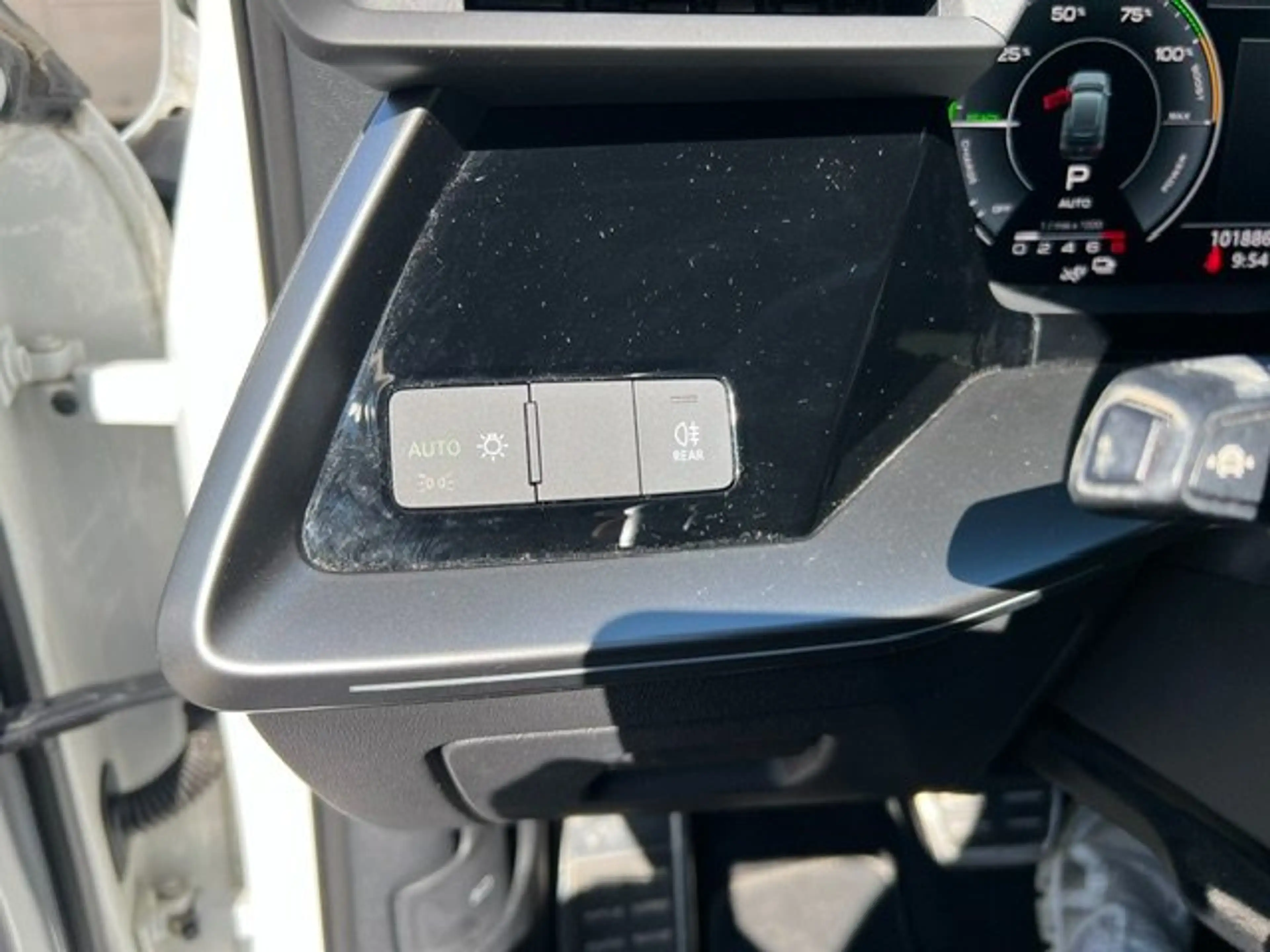 Audi A3 40 TFSI e S line — photo 15