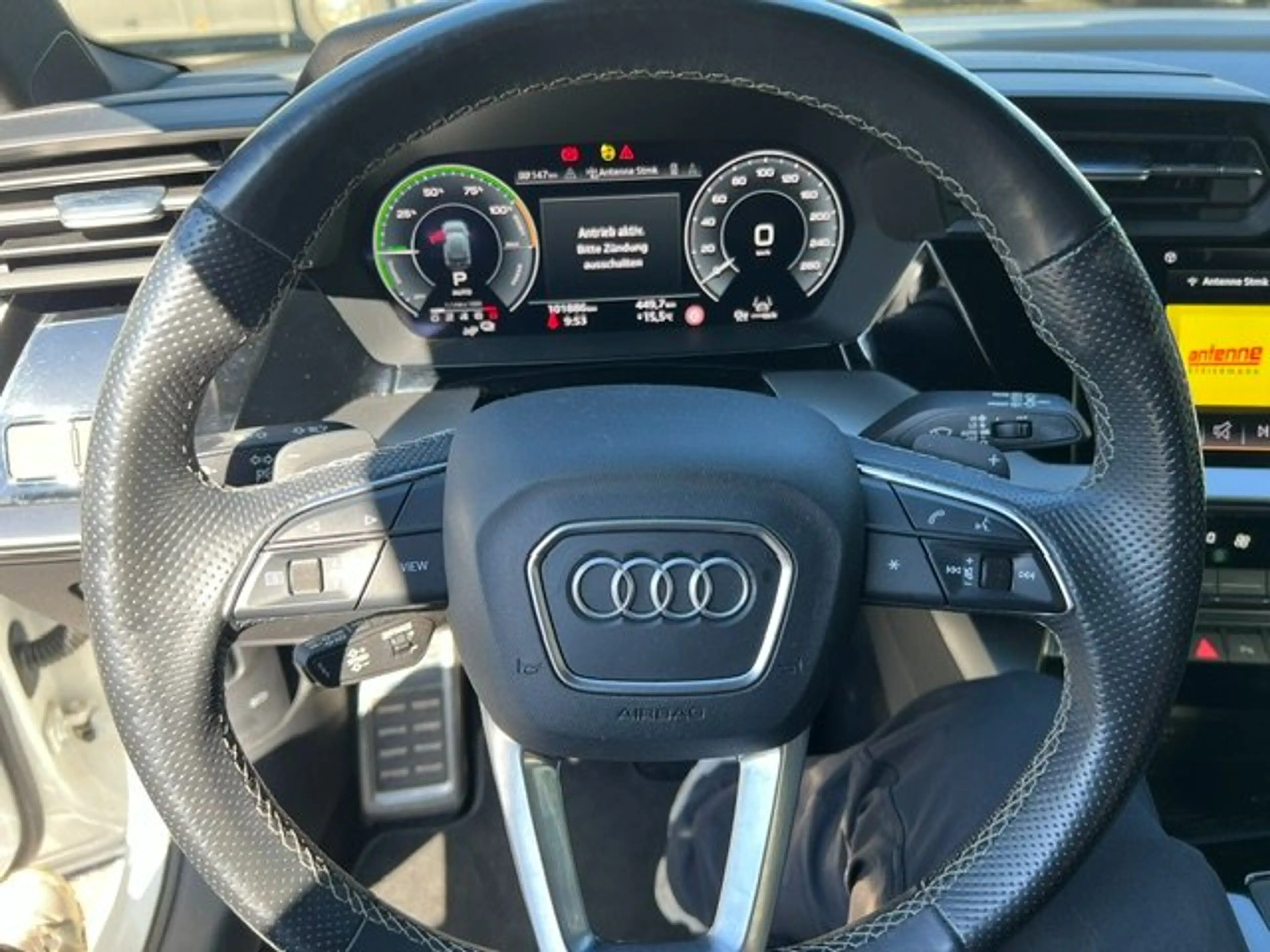 Audi A3 40 TFSI e S line — photo 14