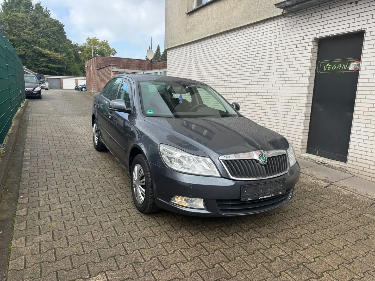 Skoda Octavia Lim. Family TÜV NEU*2.HAND*63.000 km Gris - 1