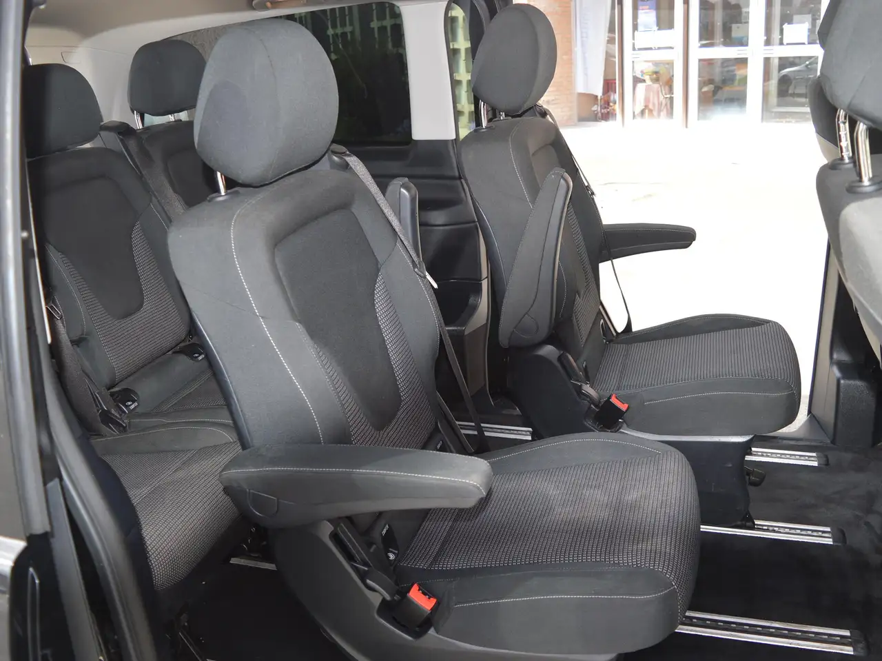 Mercedes-Benz V 220 V 220 d LWB Avantgarde (EU6AP) weinig kms! 7pl 11