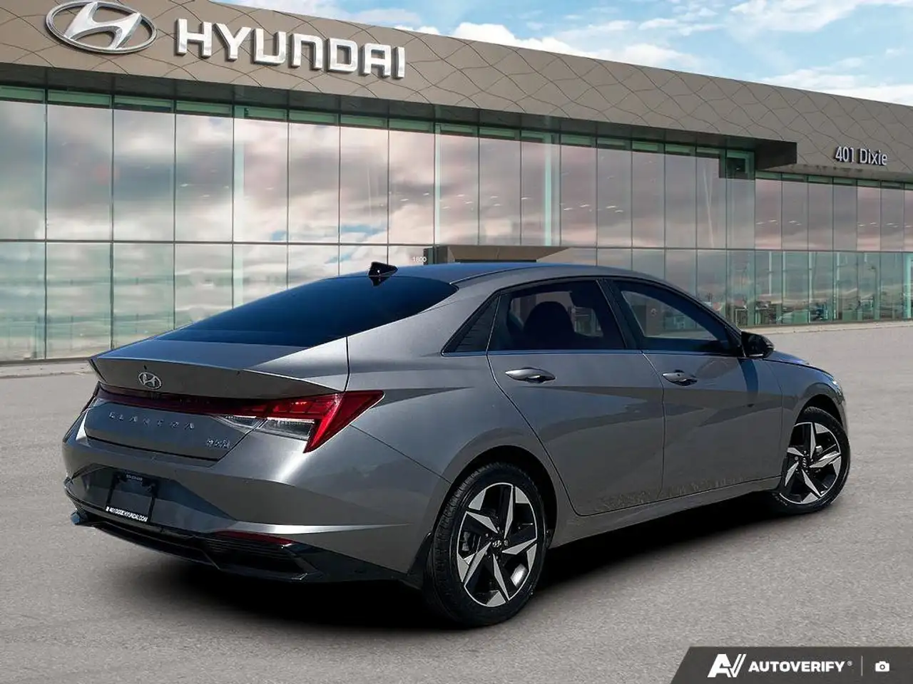 Hyundai ELANTRA снимка Hyundai ELANTRA