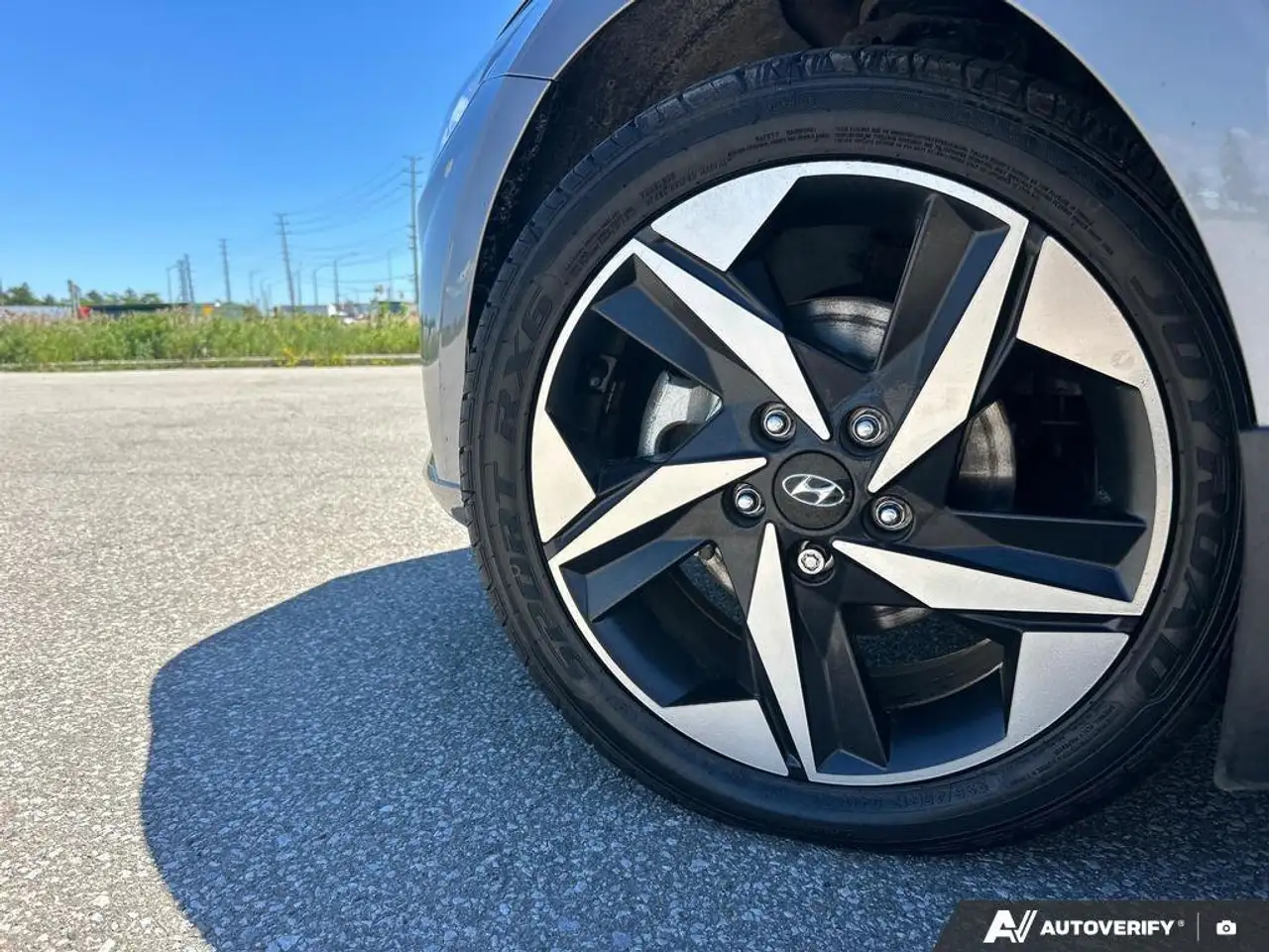 Hyundai ELANTRA снимка Hyundai ELANTRA