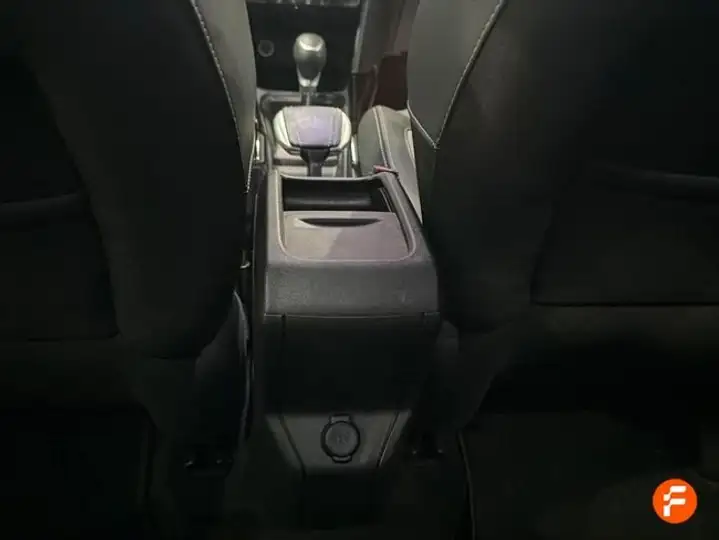 Peugeot 2008 1.2 Pure Tech S&S Allure (2017) 2019, foto 22
