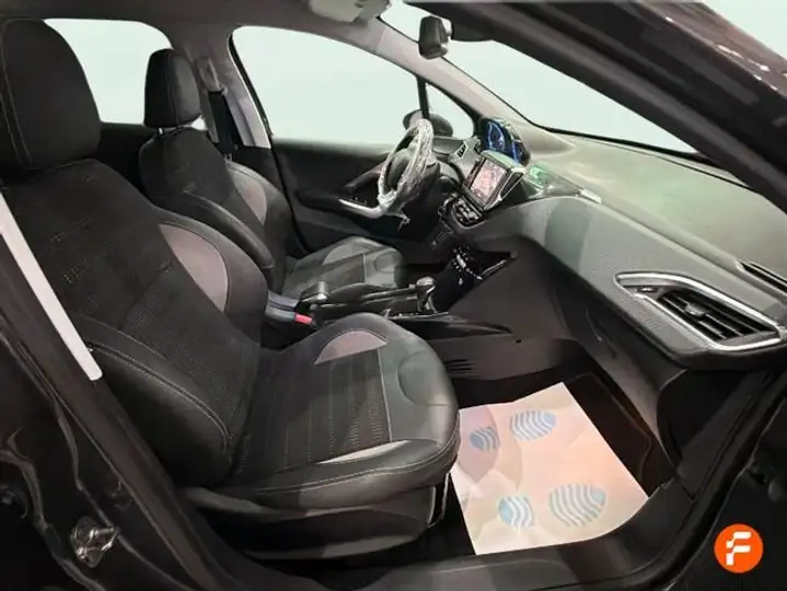 Peugeot 2008 1.2 Pure Tech S&S Allure (2017) 2019, foto 16