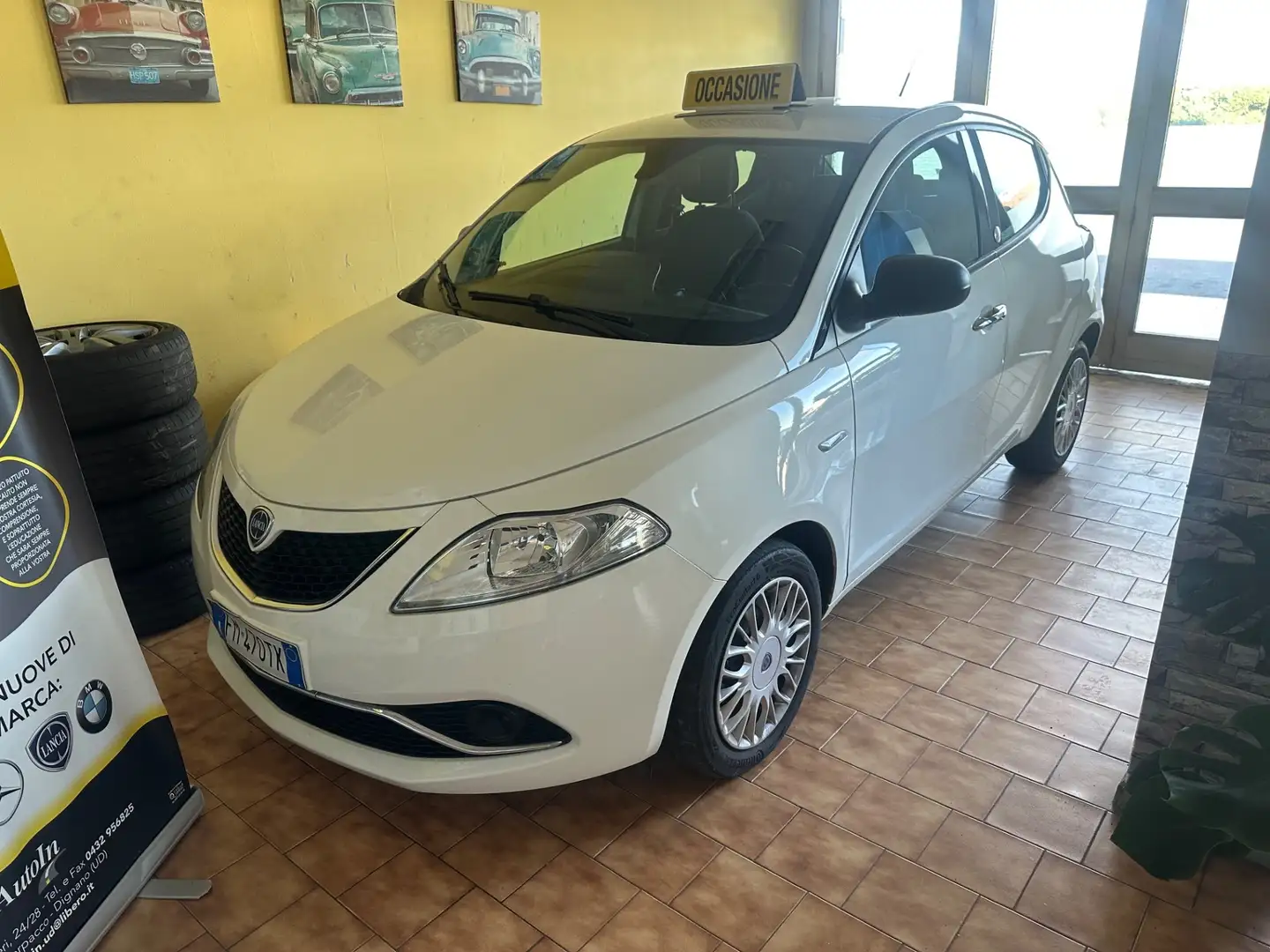 Lancia Ypsilon Ypsilon 1.2 69 CV 5 porte GPL Ecochic Silver Weiß - 2