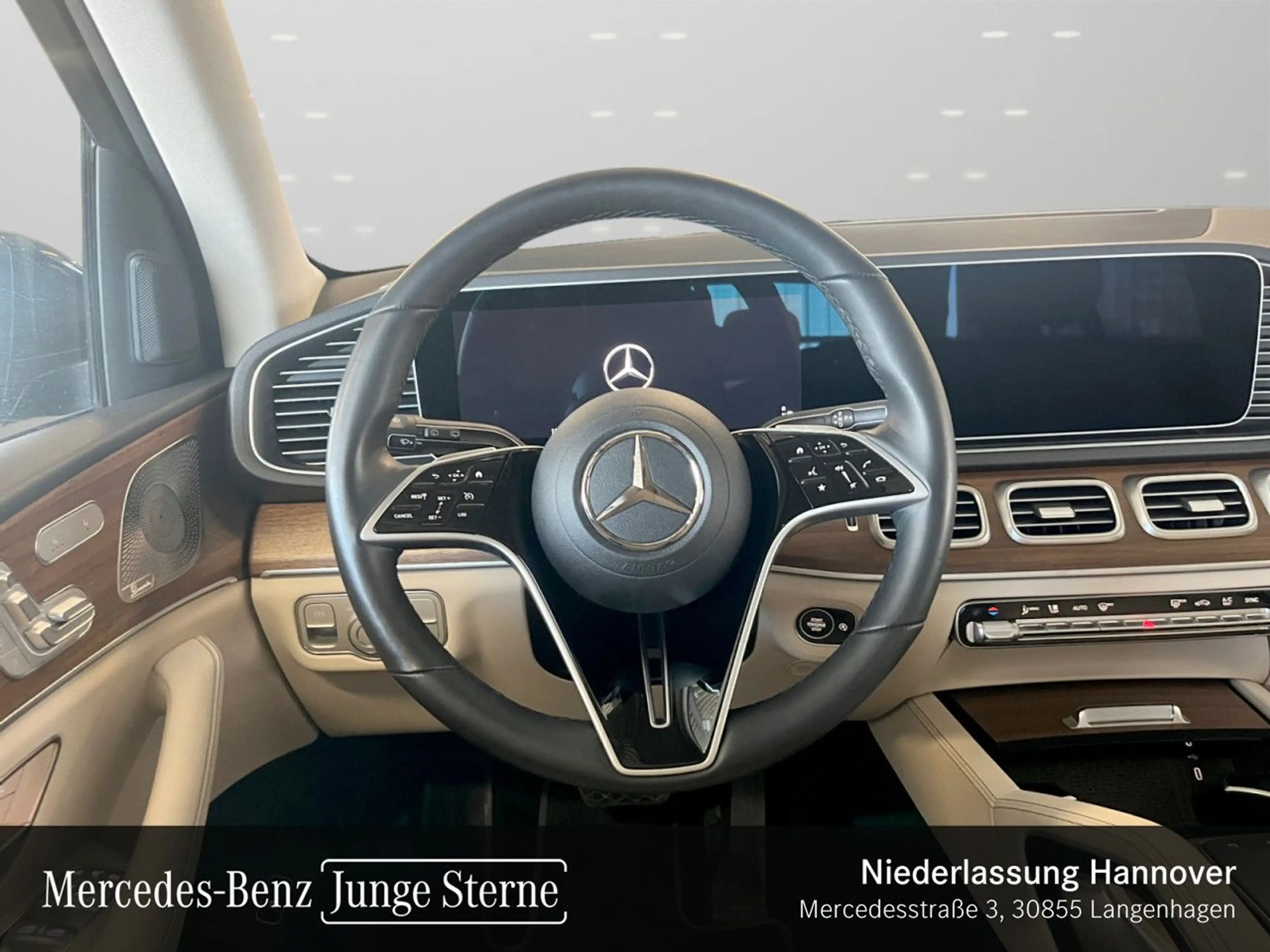 Mercedes-Benz GLE 300 d 4M AMG+NIGHT+PANO+360+AHK+MULTIBEAM+SPUR — photo 11