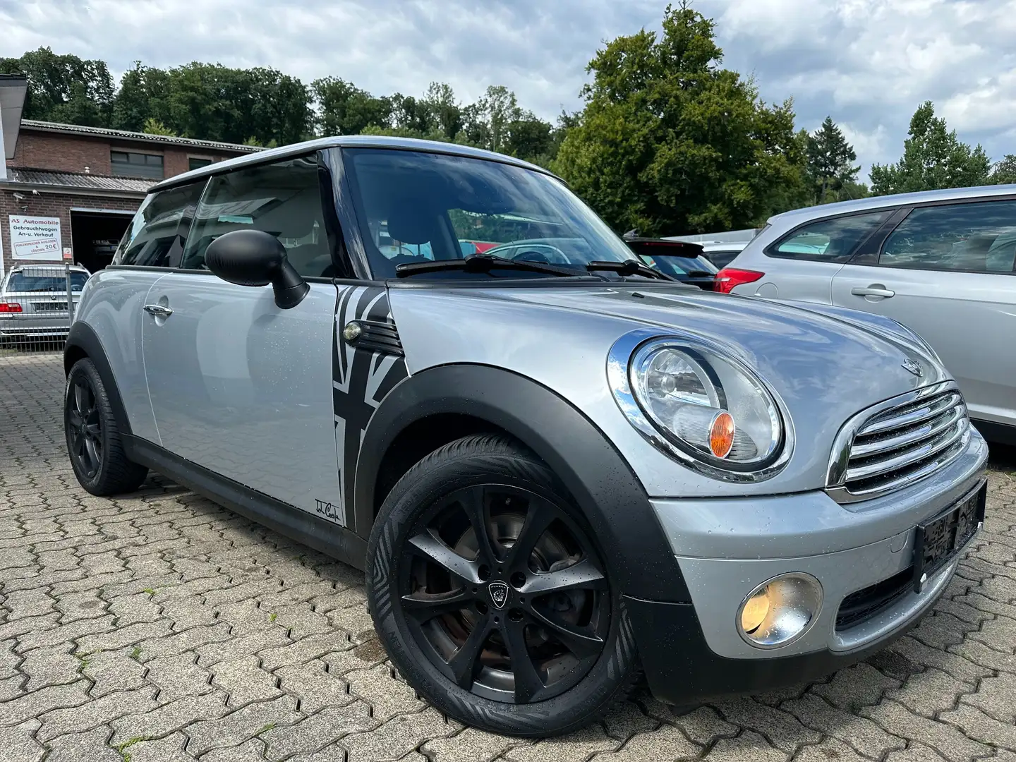 MINI One Cooper Pepper 1.6 KLIMATR.+SHZ+6.GANG+ALU Grau - 2