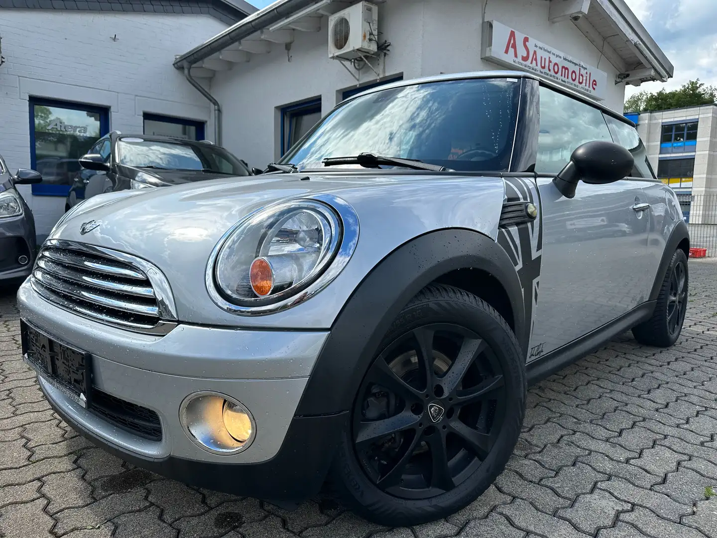 MINI One Cooper Pepper 1.6 KLIMATR.+SHZ+6.GANG+ALU Grau - 1