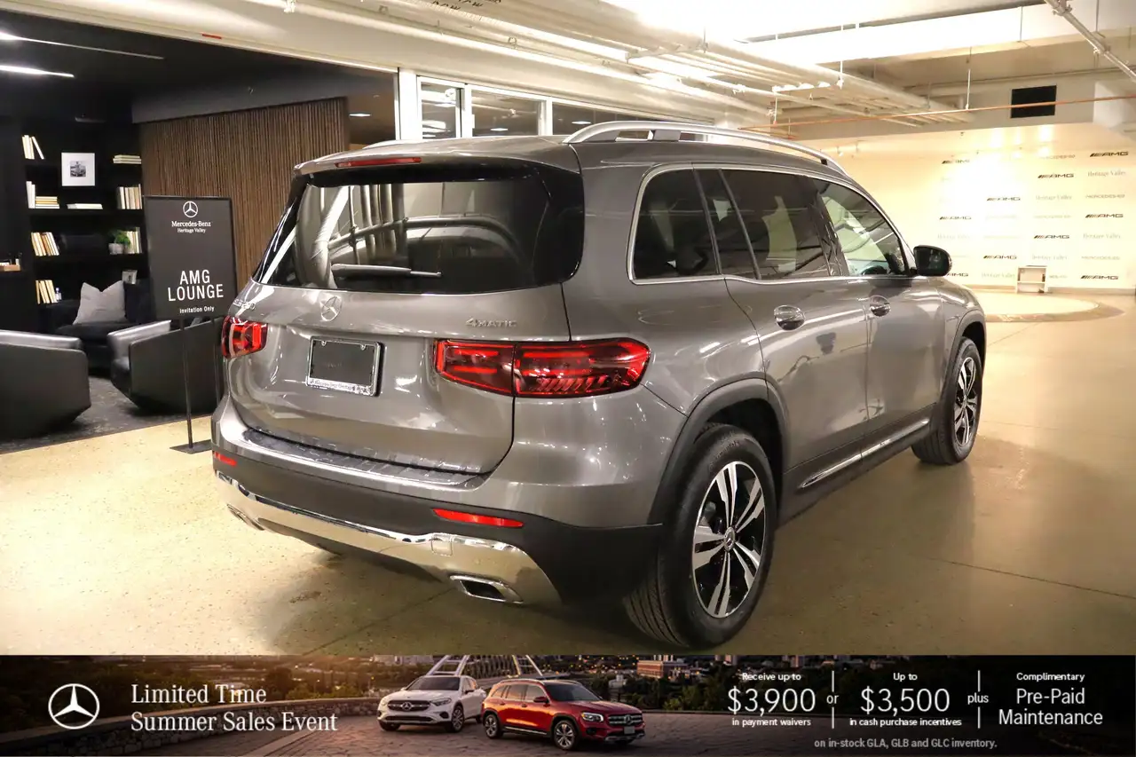 Mercedes-Benz GLB снимка Mercedes-Benz GLB