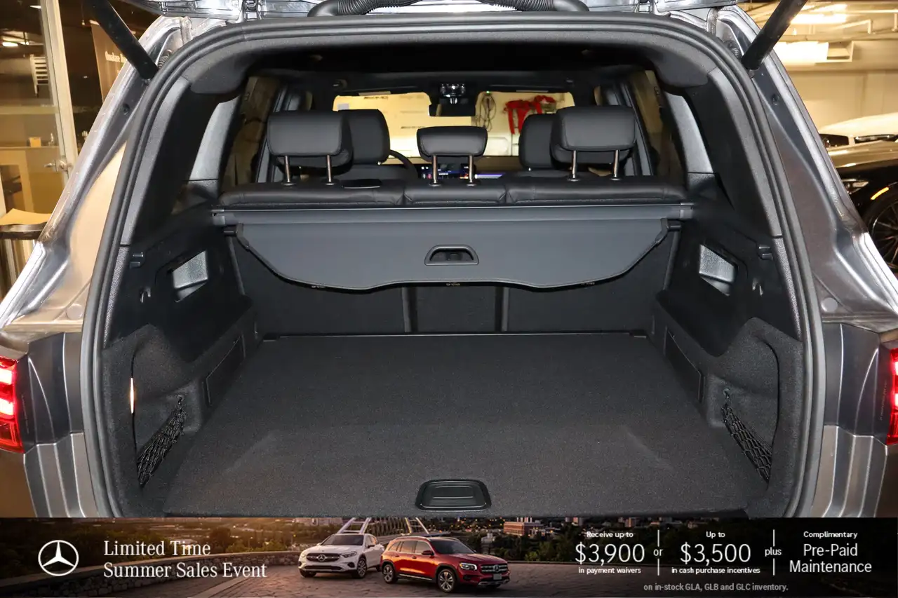 Mercedes-Benz GLB снимка Mercedes-Benz GLB