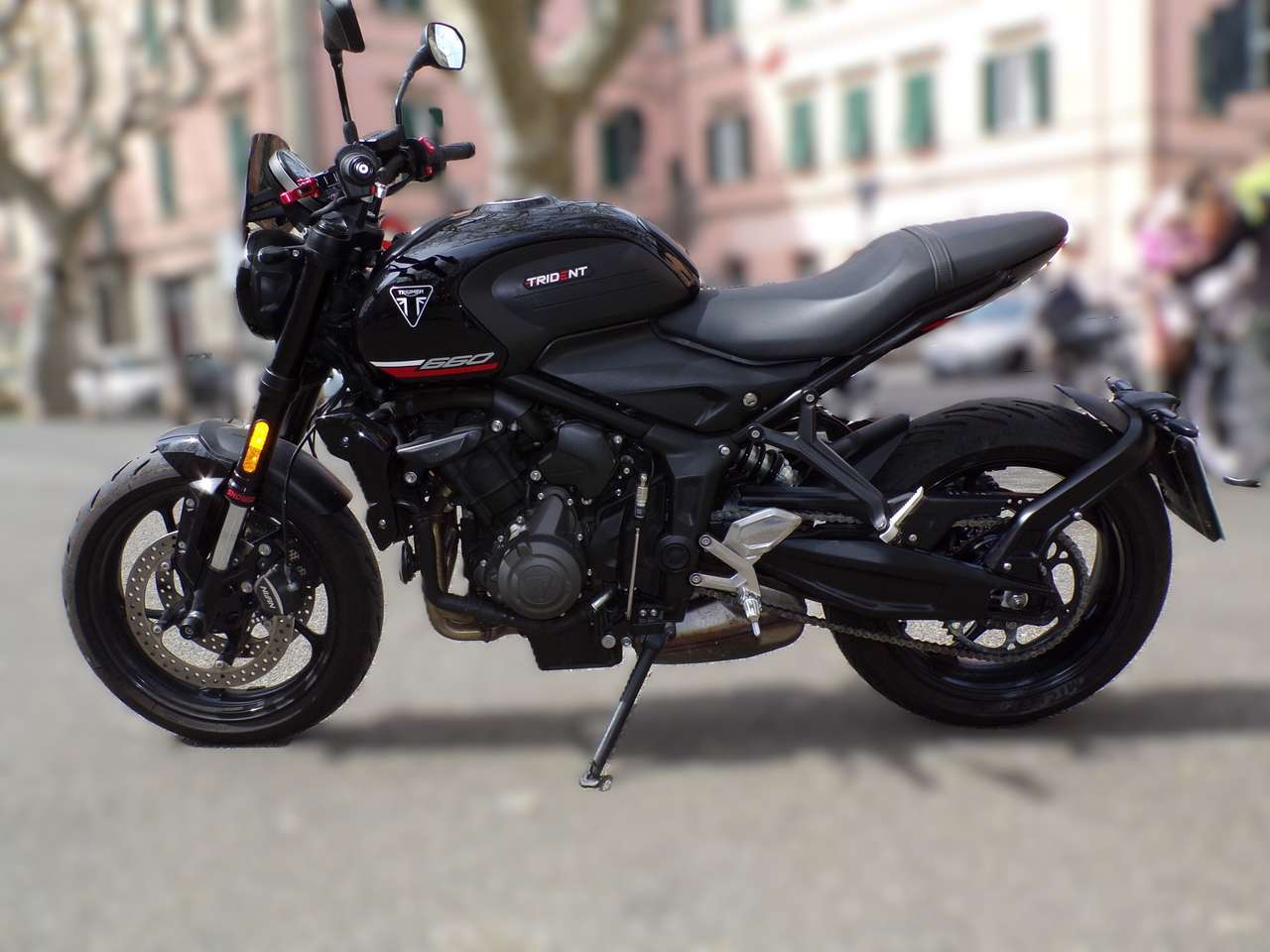 Triumph Trident 660 TRIPLE TRIBUTE