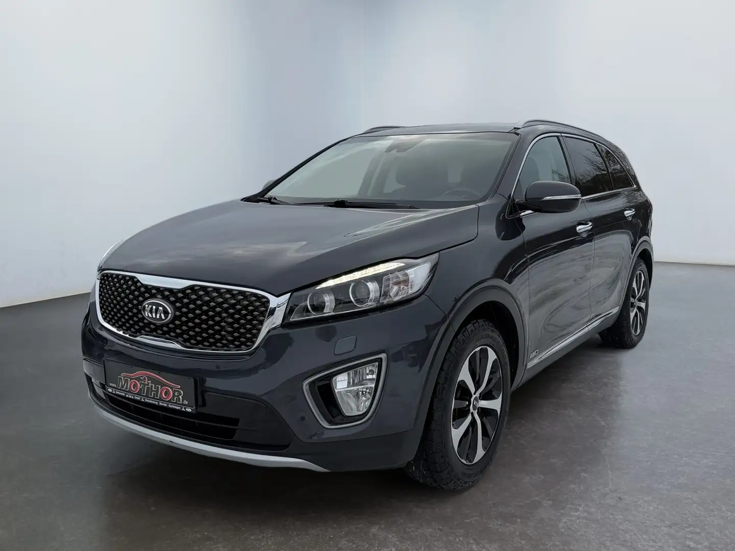 Kia Sorento Spirit 2.2 CRDi TEMP NAVI PDC KAM Grau - 2