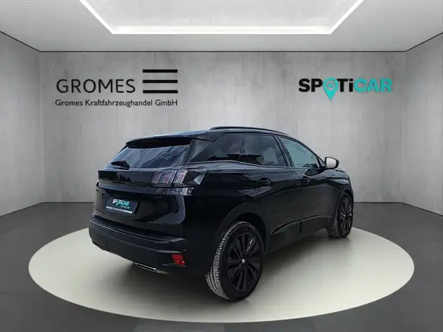 Peugeot 3008 view 3