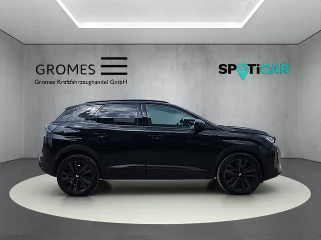 Peugeot 3008 view 2