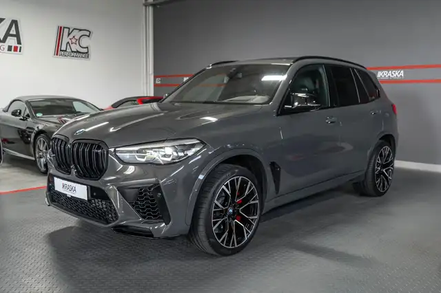 BMW X5 M view 27