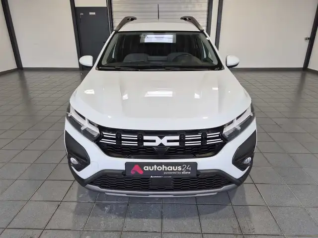 Dacia Jogger view 2