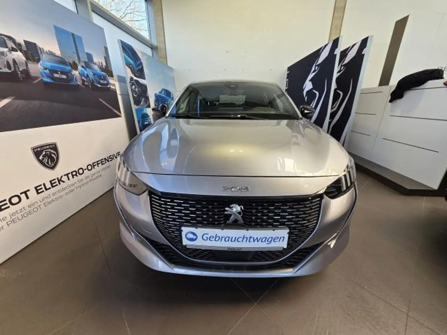 Peugeot 208 GT PureTech 100 / R-Kamera / Navi / Bluetooth Plateado - 2