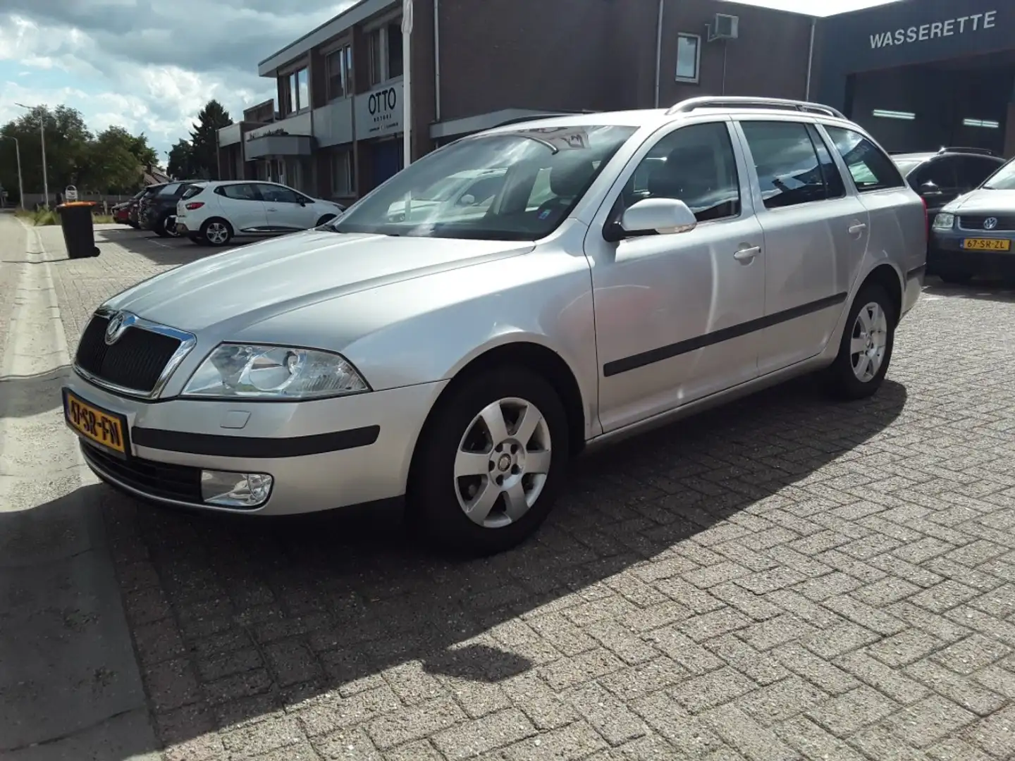 Skoda Octavia 1.6 AMBIENTE STATION / AIRCO / TREKHAAK Gris - 1
