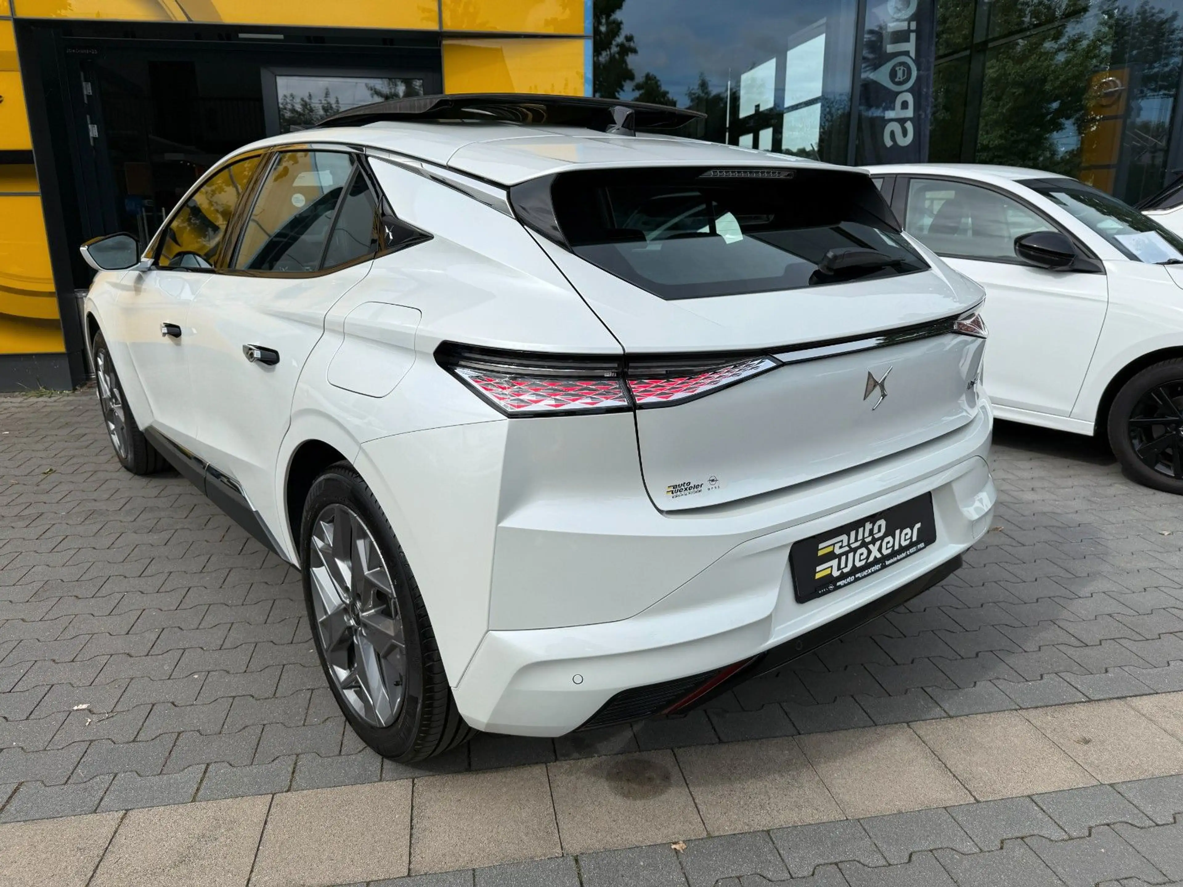 DS Automobiles DS 4 E-Tense Pallas PHEV,Schiebed.,ACC,8-fach — photo 6
